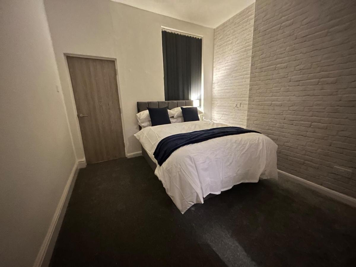 Spotless Ground Floor *