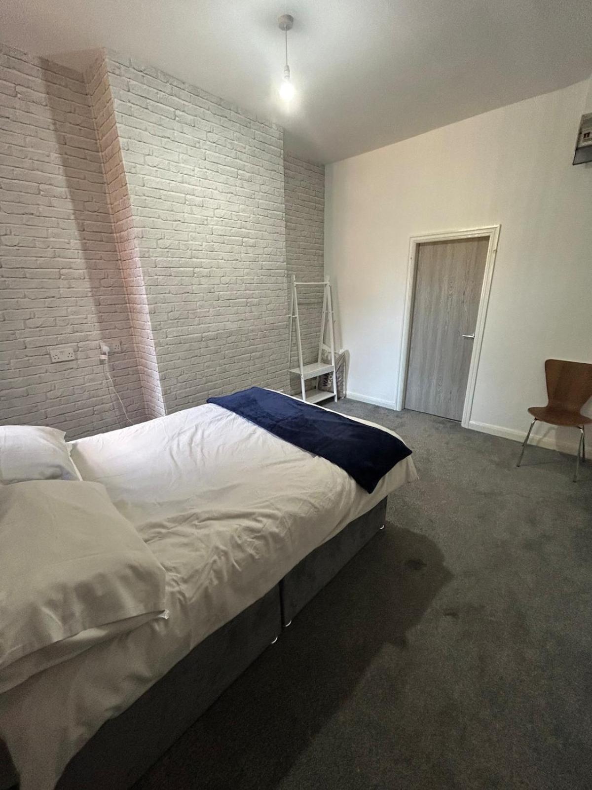 Spotless Ground Floor Apartment