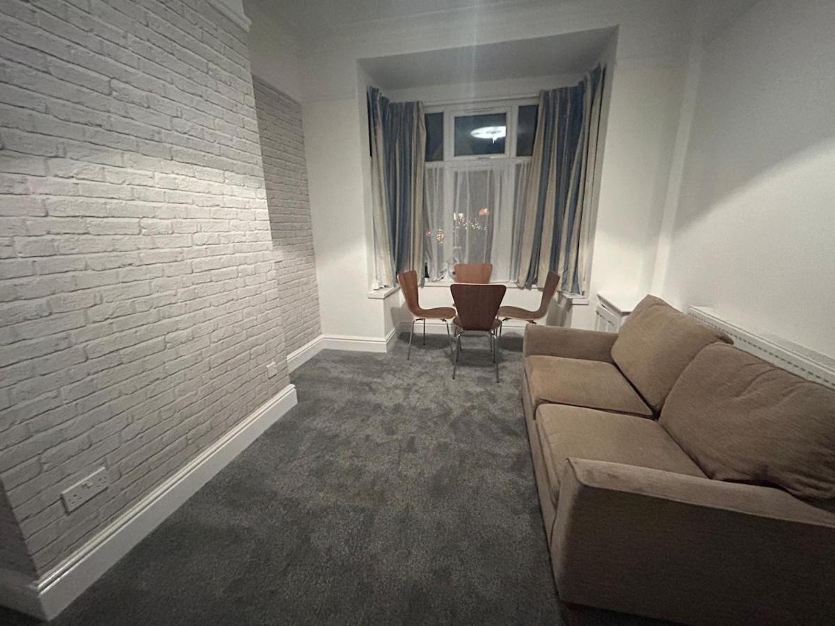 Apartment Spotless Ground Floor